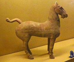 Han Pottery Horse P910